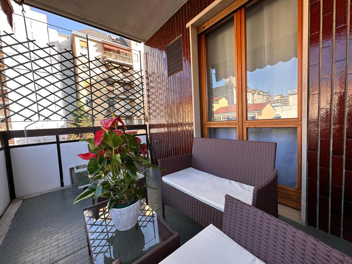 Emeraldway - Bellissimo Appartamento in zona Sempione-Tre Torri Milano Esterno foto